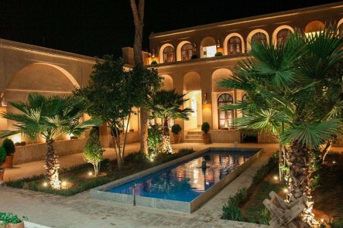 اقامتگاه سنتی هومان یزد