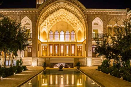 اقامتگاه سنتی خانه عامری ها کاشان