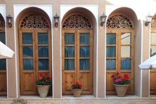 اقامتگاه سنتی طاووسیه اصفهان