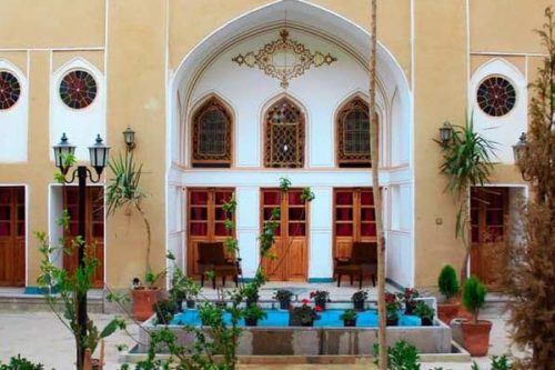 اقامتگاه سنتی یاس اصفهان